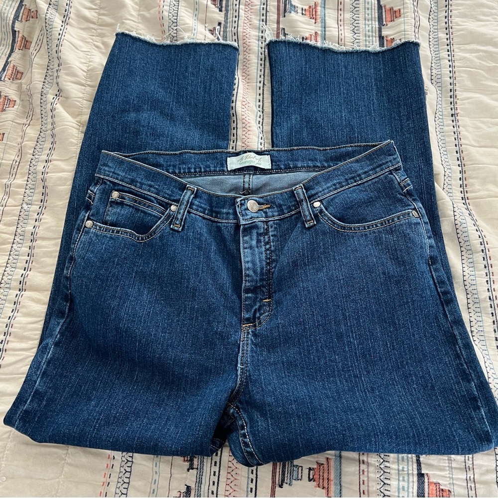 As Real As Wrangler jeans Dark Blue Cropped Jeans size 10. Inseam measures 25”.